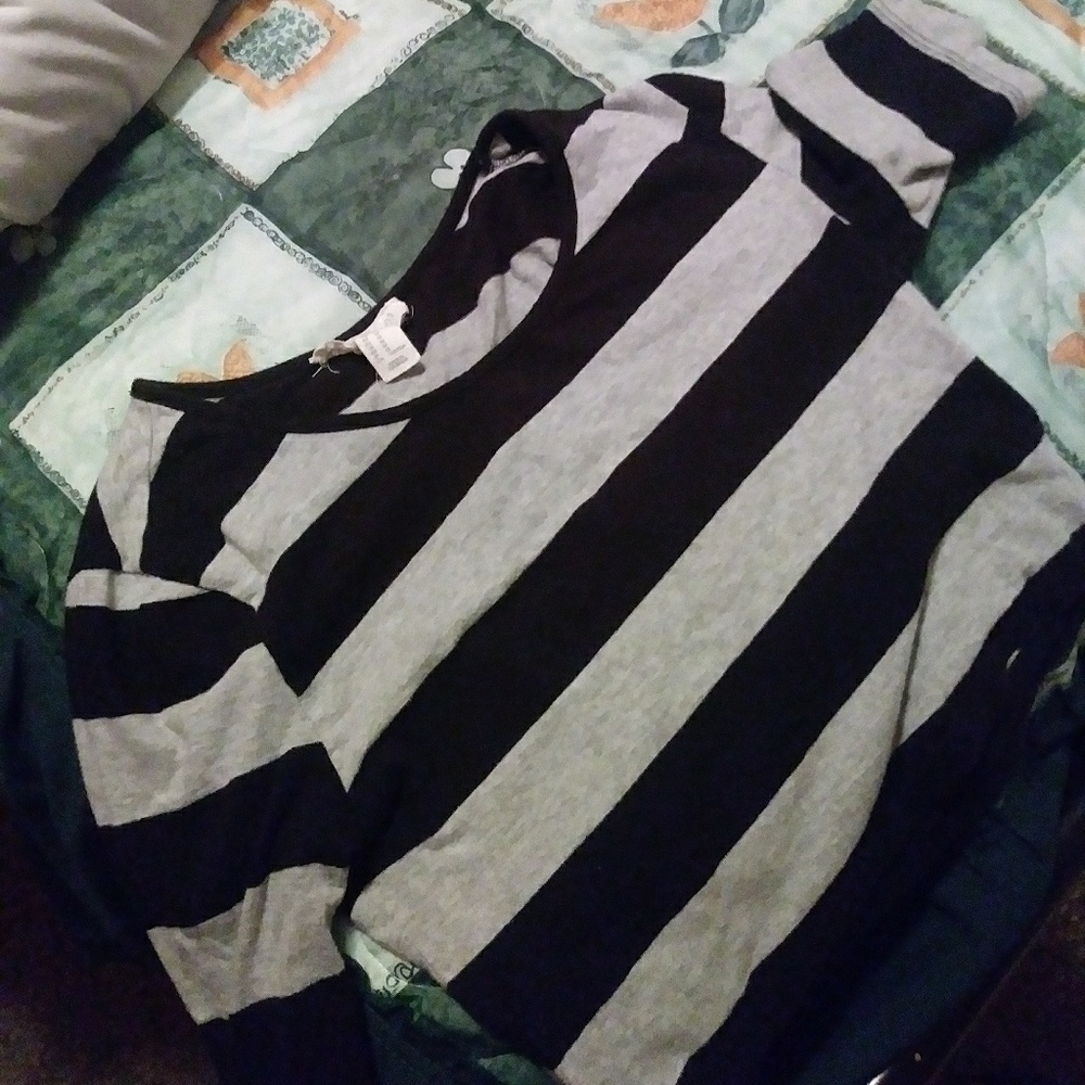 Forever 21 Shirt